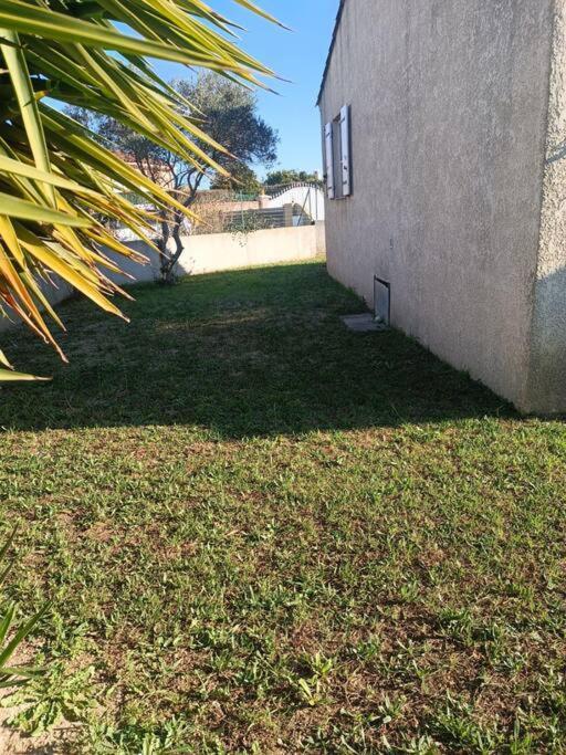 Belle villa de 90m2 au calme avec jardin et parking à 10 mn de la mer en voiture Fos-sur-Mer Extérieur photo