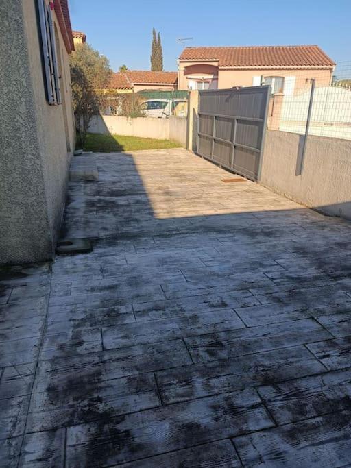 Belle villa de 90m2 au calme avec jardin et parking à 10 mn de la mer en voiture Fos-sur-Mer Extérieur photo